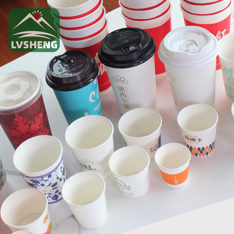 Ympäristöystävällinen kertakäyttöiset pienet kupit
